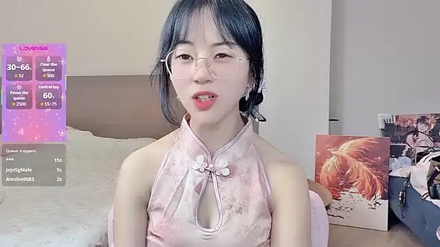 美女-ruoruo-在线直播