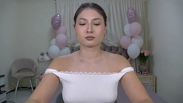 MonicaThompson webcam