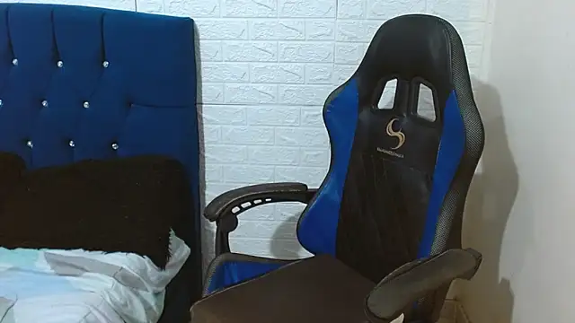 james_scott18 webcam