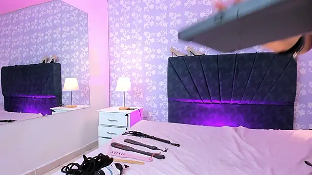 BritneySweet_ webcam