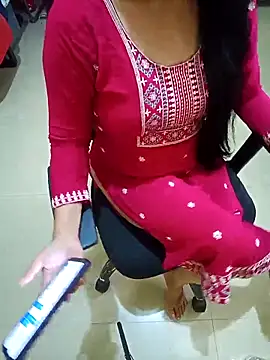 yourtamilgirl webcam