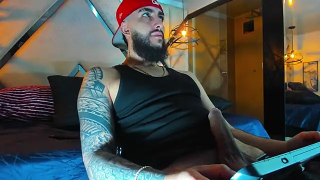 SantiagoHincapiie webcam