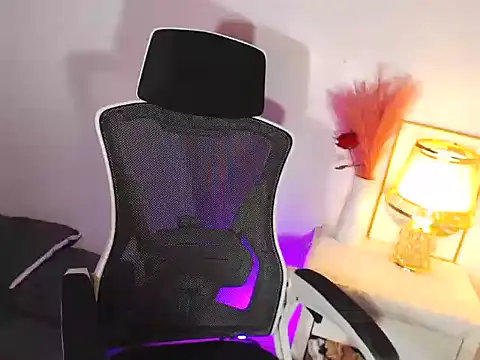 MajesticKitana webcam