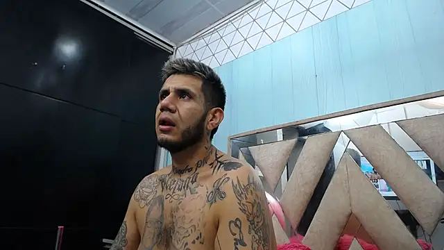 allison_max_tattoo webcam