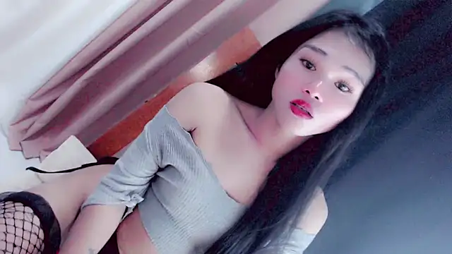 Amomentoflust99 webcam