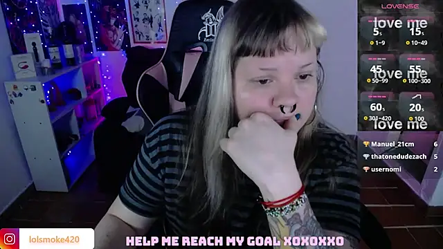 Bdsm_and_fries webcam