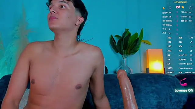 Leo_Savage_ webcam