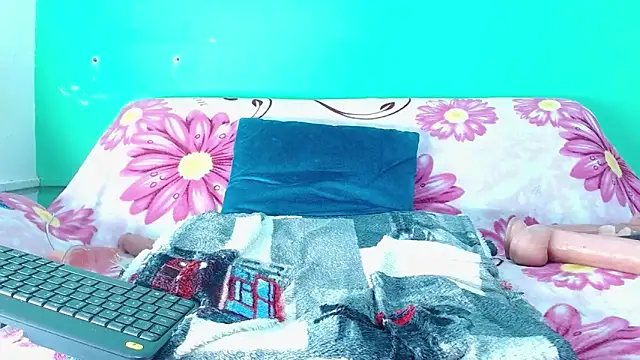 avaleri_cherry webcam