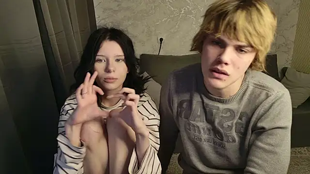 Bonnie_And_C1yde's room