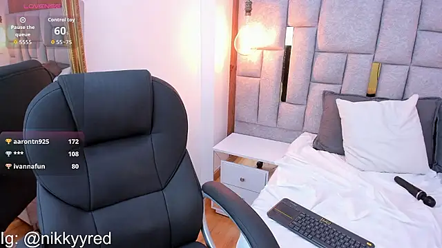 Nikky_Red_ webcam