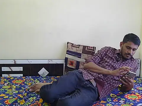 HotXKrish webcam
