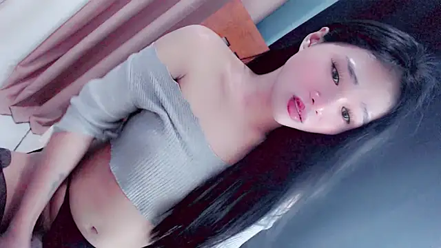 Amomentoflust99 webcam