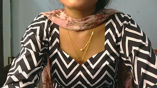 Aarti_misty71 webcam