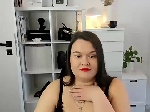 HollyDanceSoul webcam