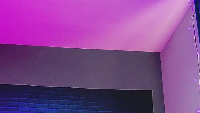 alessiacroft - AlessiaCroft's free webcam - UK Sex Cams