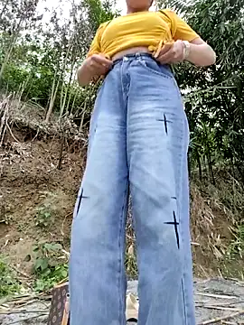 tin_tanny - Tin_tanny's free webcam - UK Sex Cams