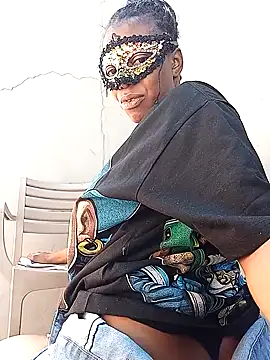 CreamyCupCake_96 webcam