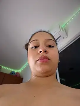 Shara_dreams webcam