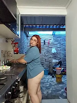 mila_curvy webcam