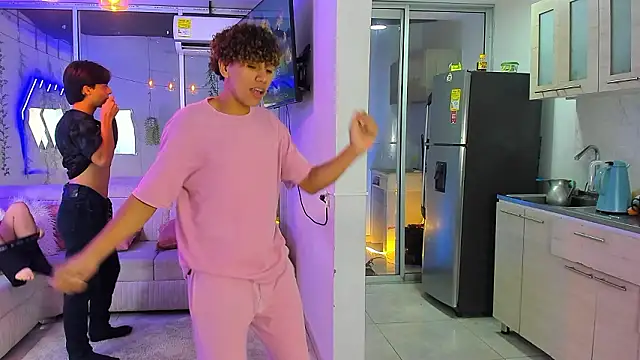 Houseofwarrios webcam