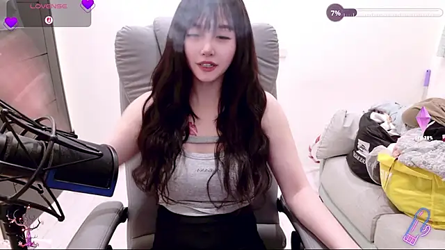 美女Khaleesi_ying_在线直播