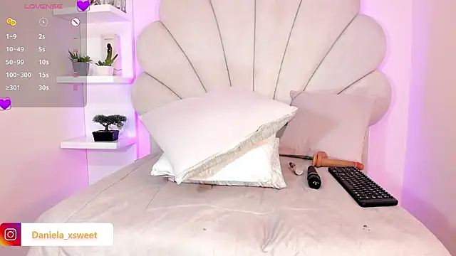 Danielaangelina webcam