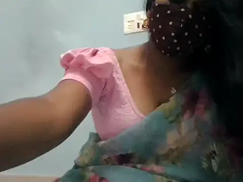 Rathi-priyaa webcam