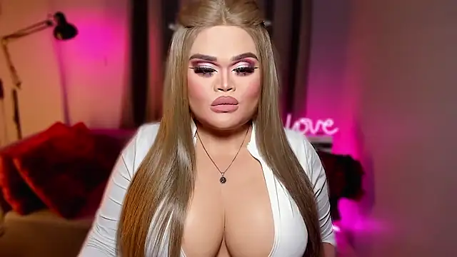 BelindaLove webcam