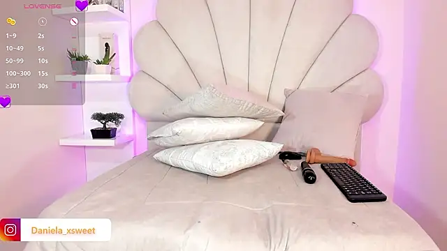 Danielaangelina webcam