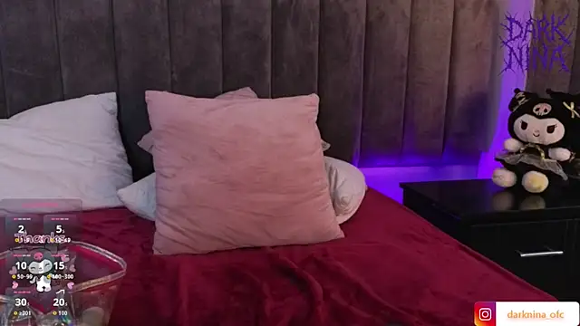Dark_nina_ webcam