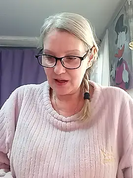 irinamaux - Irinamaux's free webcam - UK Sex Cams