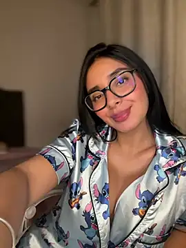 Webcam Model (MiaSofia__)  is live.Free join now!