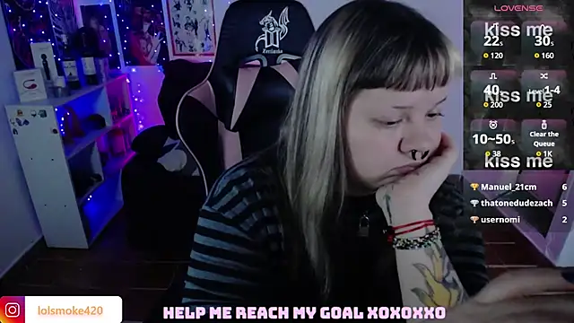 Bdsm_and_fries webcam