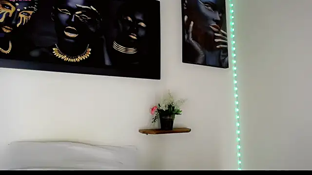 NathalialLooes webcam