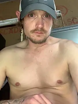 Midwestalpha's live cam