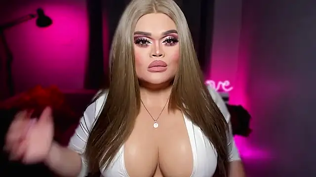 BelindaLove webcam