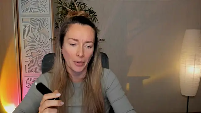 RebeccaMartinez webcam