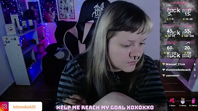 Bdsm_and_fries webcam