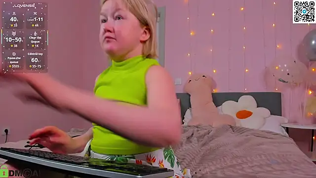 Sara_Robinson webcam