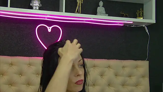 TaniaKaverina webcam