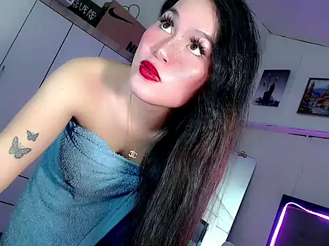 Miss_twinny21 webcam
