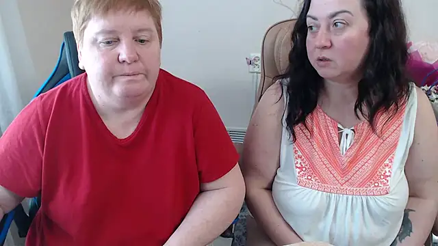 Bertie_Adeline webcam