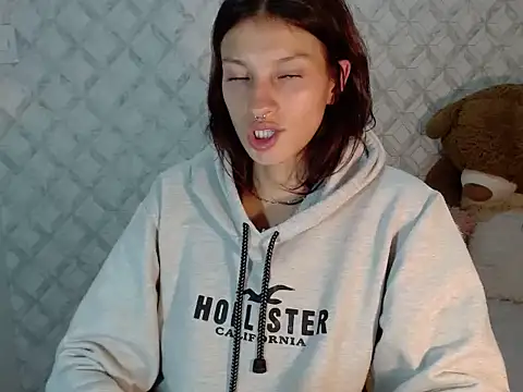 emma-wilson - Emma-Wilson's free webcam - UK Sex Cams