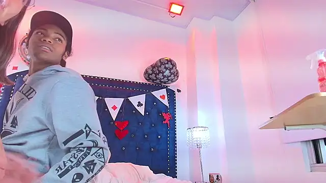 Cristal_and_luke webcam