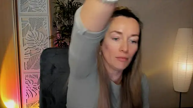 RebeccaMartinez webcam