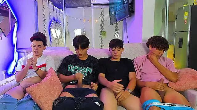 Houseofwarrios webcam