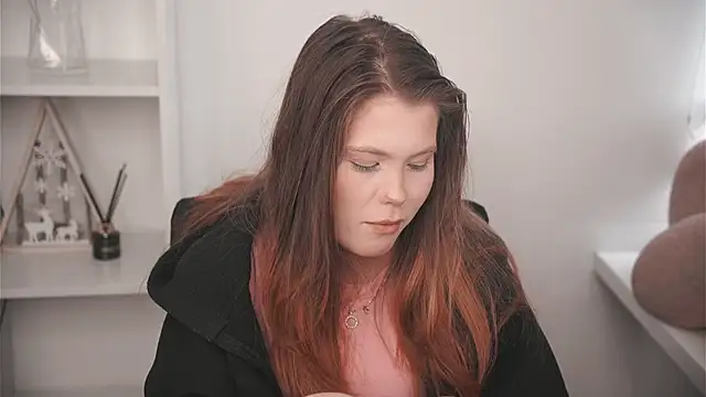 marniewootan - MarnieWootan's free webcam - UK Sex Cams