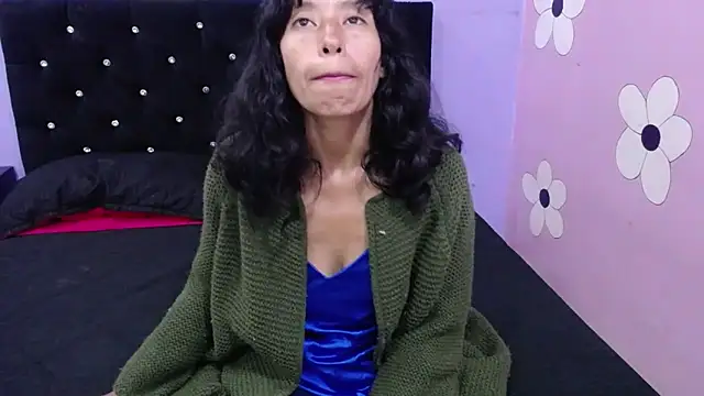 karolinee_66_ webcam