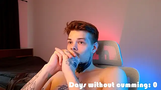 denis_here - DENIS_HERE's free webcam - UK Sex Cams