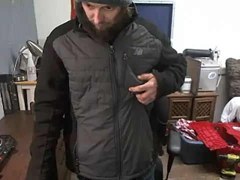 clouddadddyyy420 - CloudDadddyyy420's free webcam - UK Sex Cams